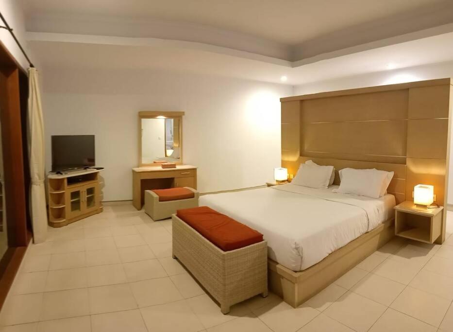 Glisten Up Villa Beach Side Sanur! Dış mekan fotoğraf